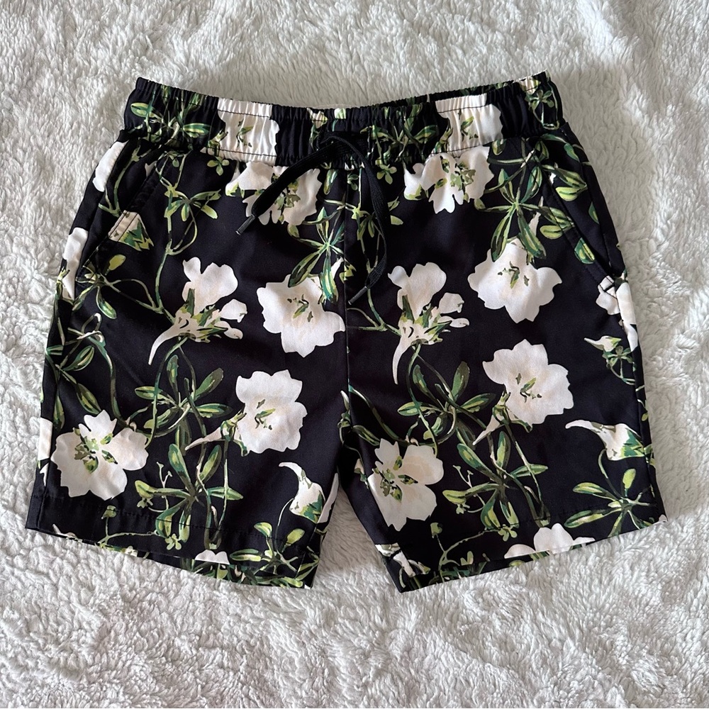 ‼️READ DESCRIPTION‼️ Youth 4/5 Black Floral Swim Trunks